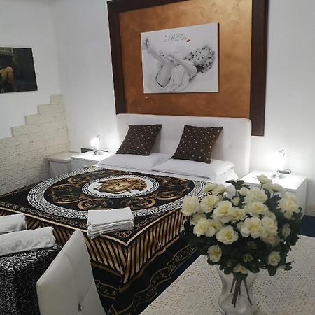 Apartmán Marilyn Reggio di Calabria Exteriér fotografie