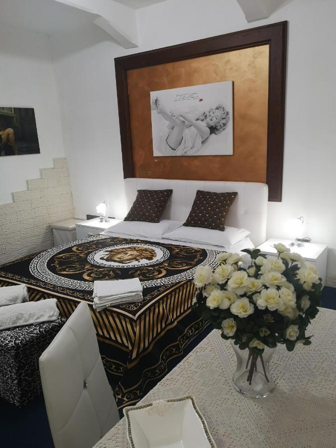 Apartmán Marilyn Reggio di Calabria Exteriér fotografie