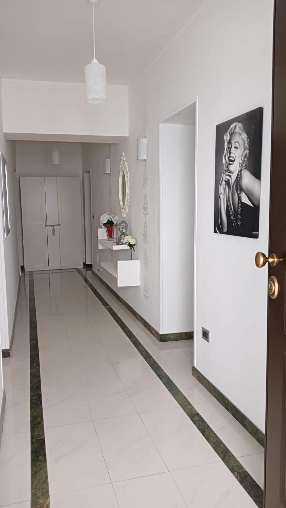 Apartmán Marilyn Reggio di Calabria Exteriér fotografie